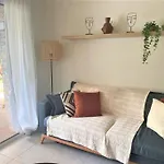 De Standing Avec Piscine Et à Pieds