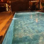 De Standing Avec Piscine Et à Pieds * La Croix-Valmer