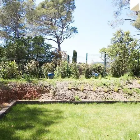De Standing Avec Piscine Et à Pieds