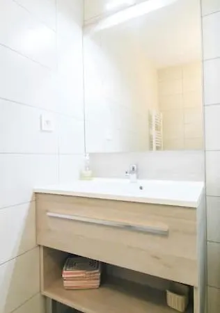 De Standing Avec Piscine Et A Pieds Lägenhet La Croix-Valmer